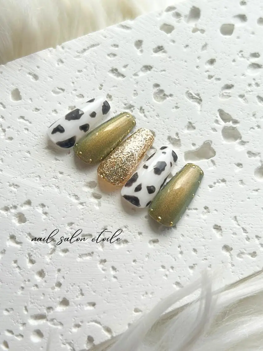 ネイル アニマル柄 ゴールド ハンドネイル nail salon étoileのネイルデザイン