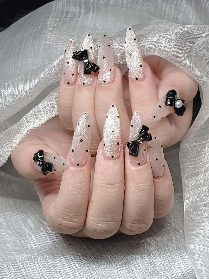 ネイル 長さ出し グラデーション 卒業式 キラキラネイル マグネットネイル ハンドネイル Lee Nailsのネイルデザイン