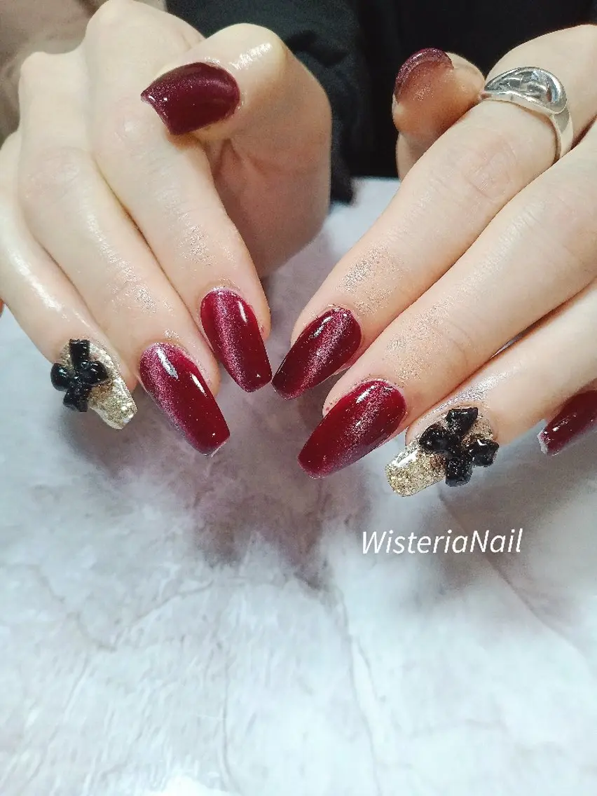 ネイル ボルドー ロングネイル マグネットネイル リボン 冬ネイル Wisteria Nail_Yukieのネイルデザイン