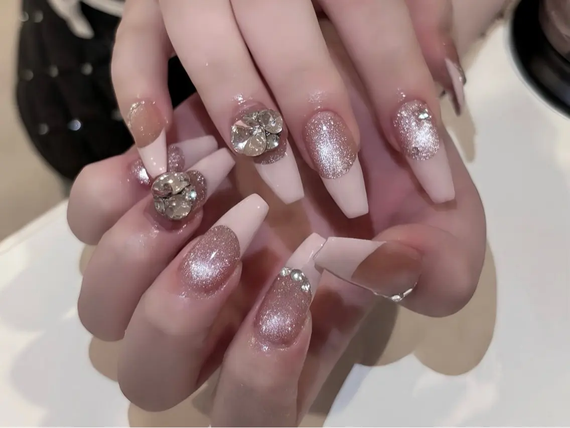 ネイル オーロラネイル ブルー フットネイル ジェルネイル 氷ネイル・うるうるネイル ハンドネイル Rin Nail 新大久保店のネイルデザイン