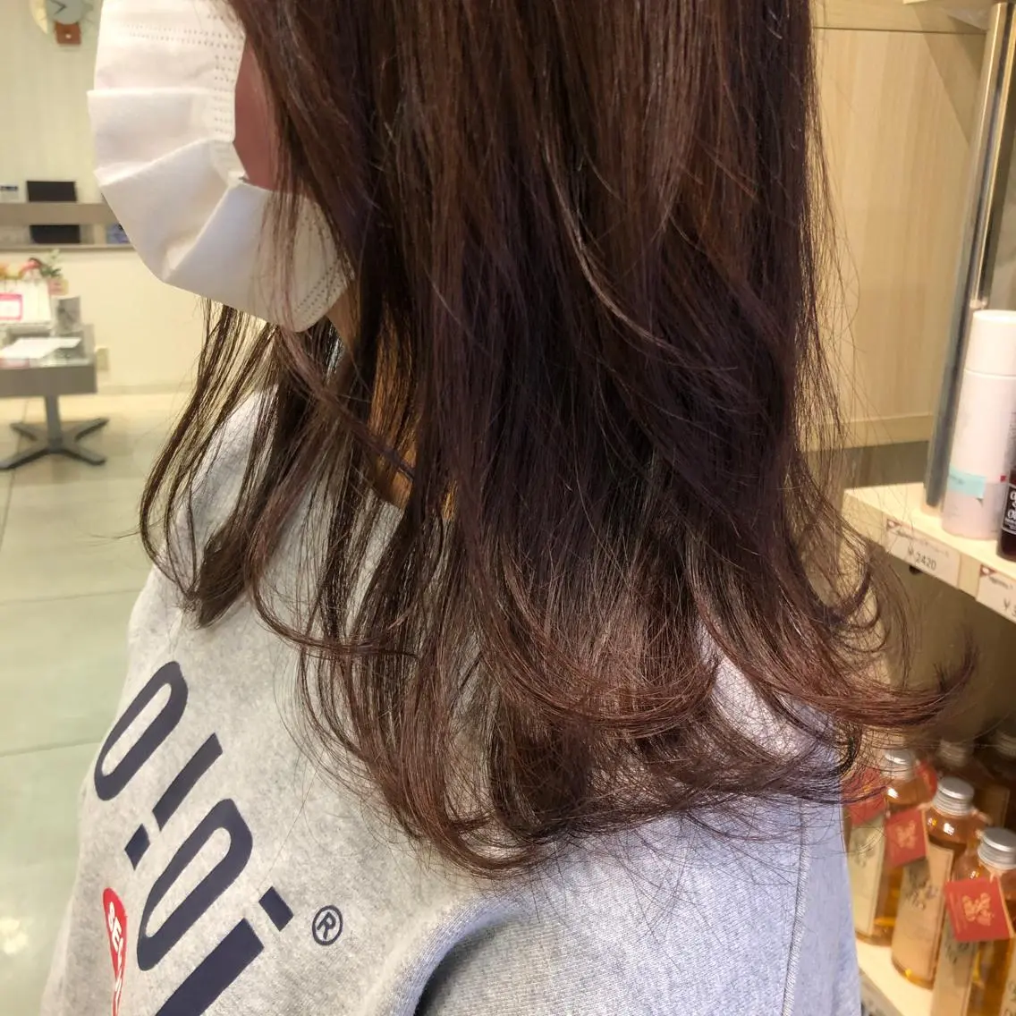 セミロング カット ヘアカラー トリートメント 松佐 ゆかりのヘアスタイル