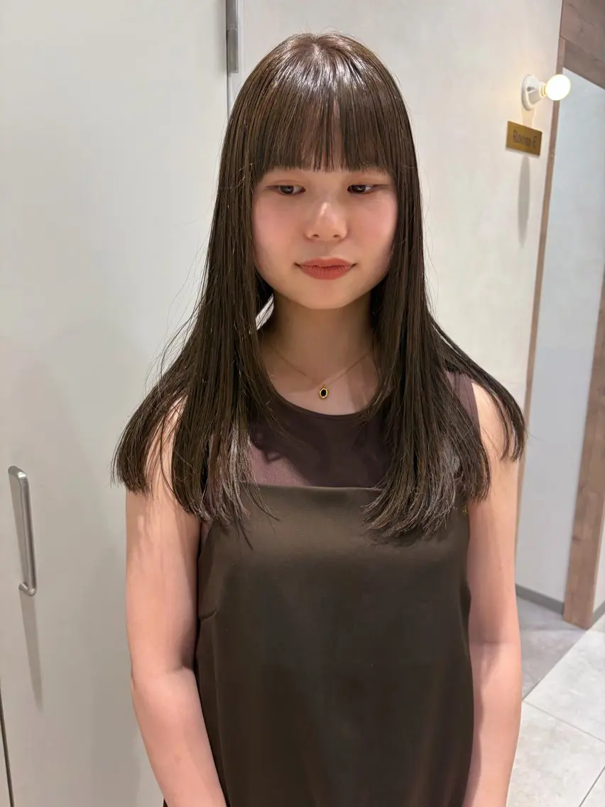 ミディアム カラー カット ヘアカラー トリートメント 砂原 ひよりのヘアスタイル