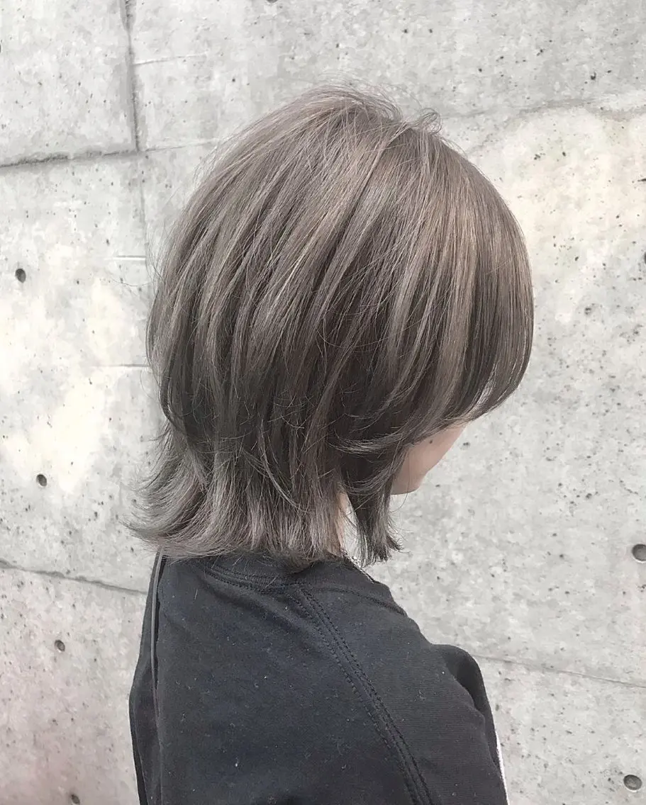 ミディアム くびれヘア ウルフカット 佐藤 尚子のヘアスタイル
