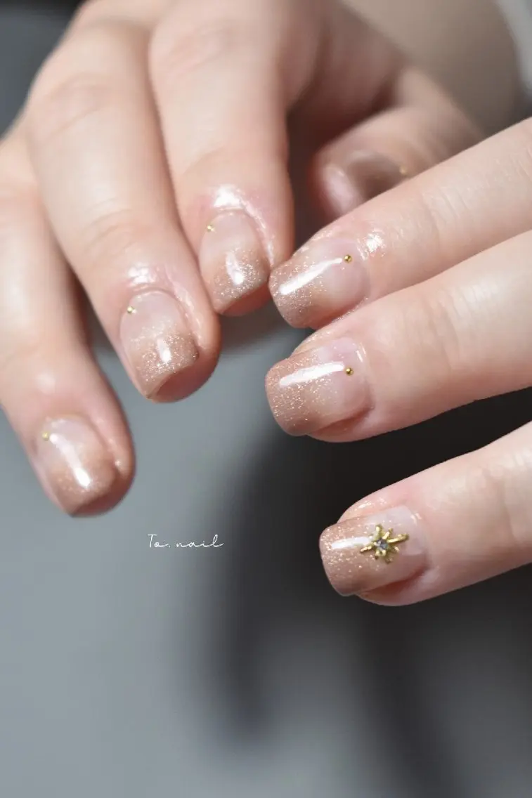 ネイル ハンドネイル To. nail （トゥ ネイル）のネイルデザイン