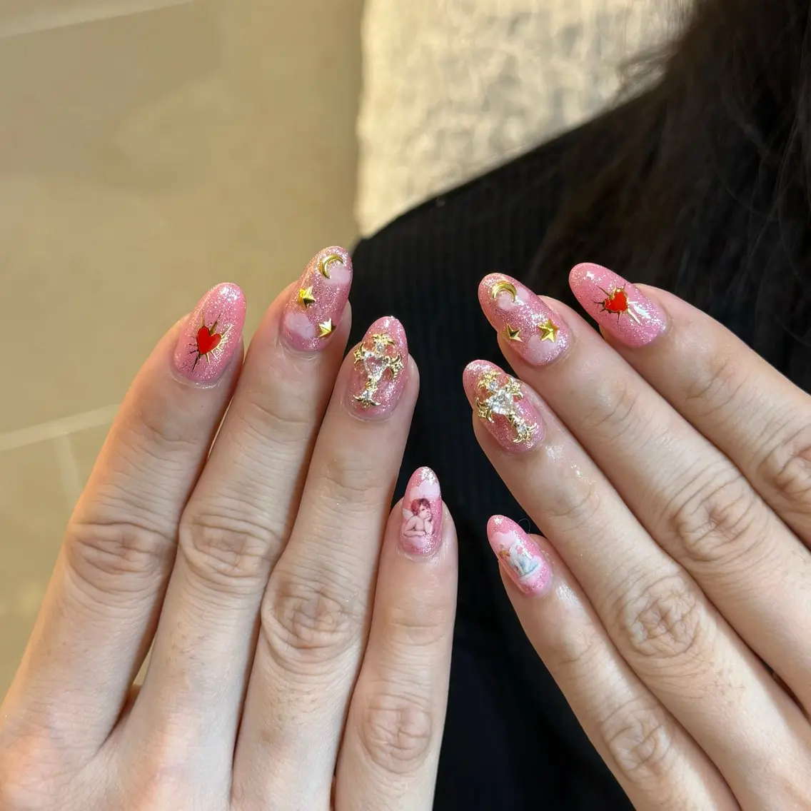 ネイル キラキラネイル ワンホンネイル nailsalon ChuColaのネイルデザイン