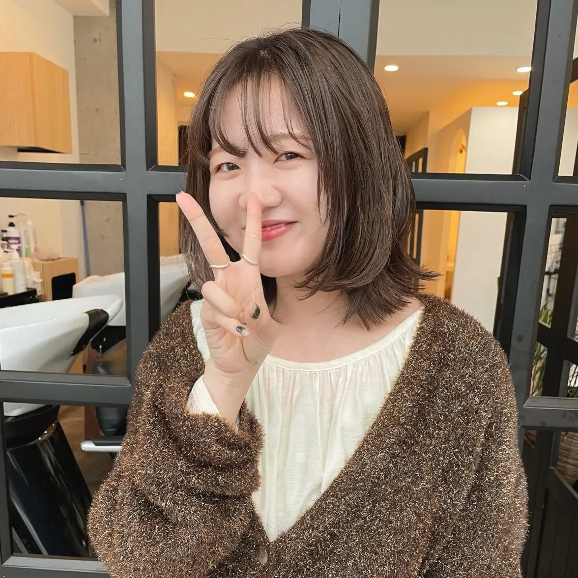 ミディアム カラー ミディアムレイヤー ベージュカラー 透明感カラー オリーブベージュ くびれヘア カット ヘアカラー トリートメント 堀江将太朗/恵比寿/ メンズカットのヘアスタイル