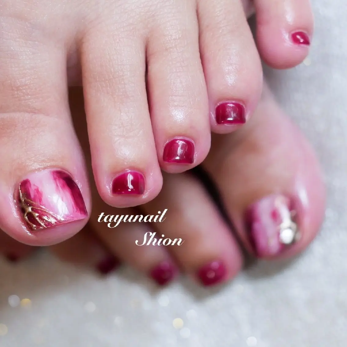 ネイル ボルドー フットネイル ジェルネイル パラジェル ネイルサロン 【たゆnail】のネイルデザイン