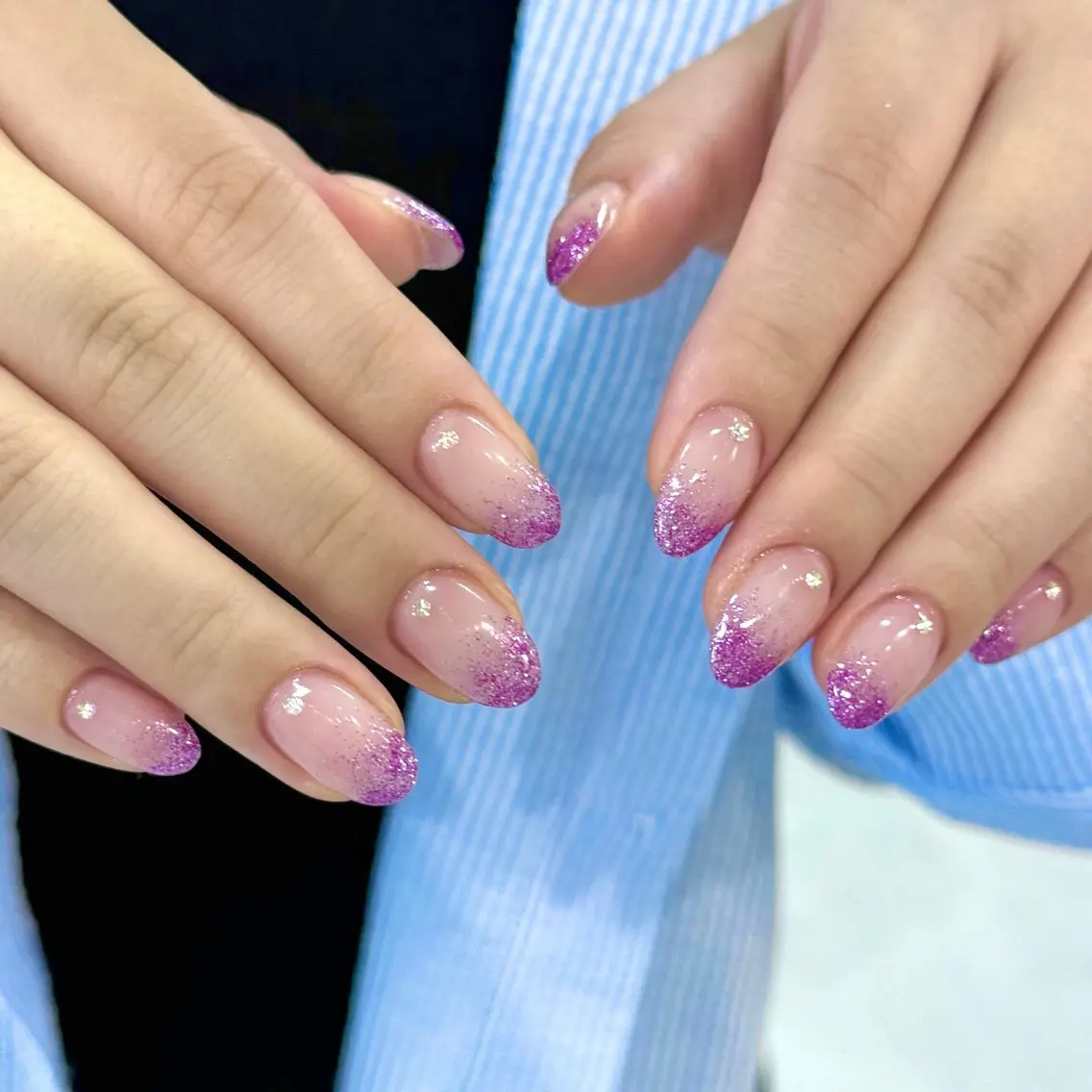 ネイル グラデーション ラメ(グリッター) ラメグラデーション ストーンネイル ハンドネイル HARUKA ネイリスト福岡/薬院のネイルデザイン