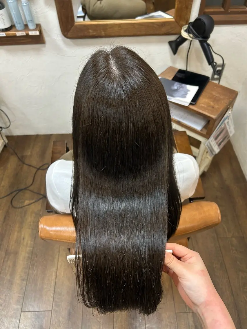 ロング カラー ブラウンカラー オリーブブラウン 徳永　髪質改善 カラー🪄💫のヘアスタイル