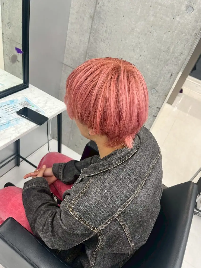 カラー メンズ 地雷系🎀ハイトーン 💙荒川結星のヘアスタイル
