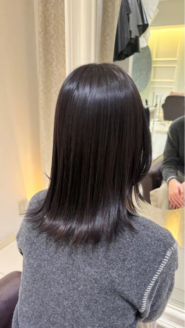 【大人っぽさ★】透明感ある暗髪ヘアカラー＋カシミヤトリートメント ※ブリーチは対象外 ※ダメージレス酵素処理付きの写真