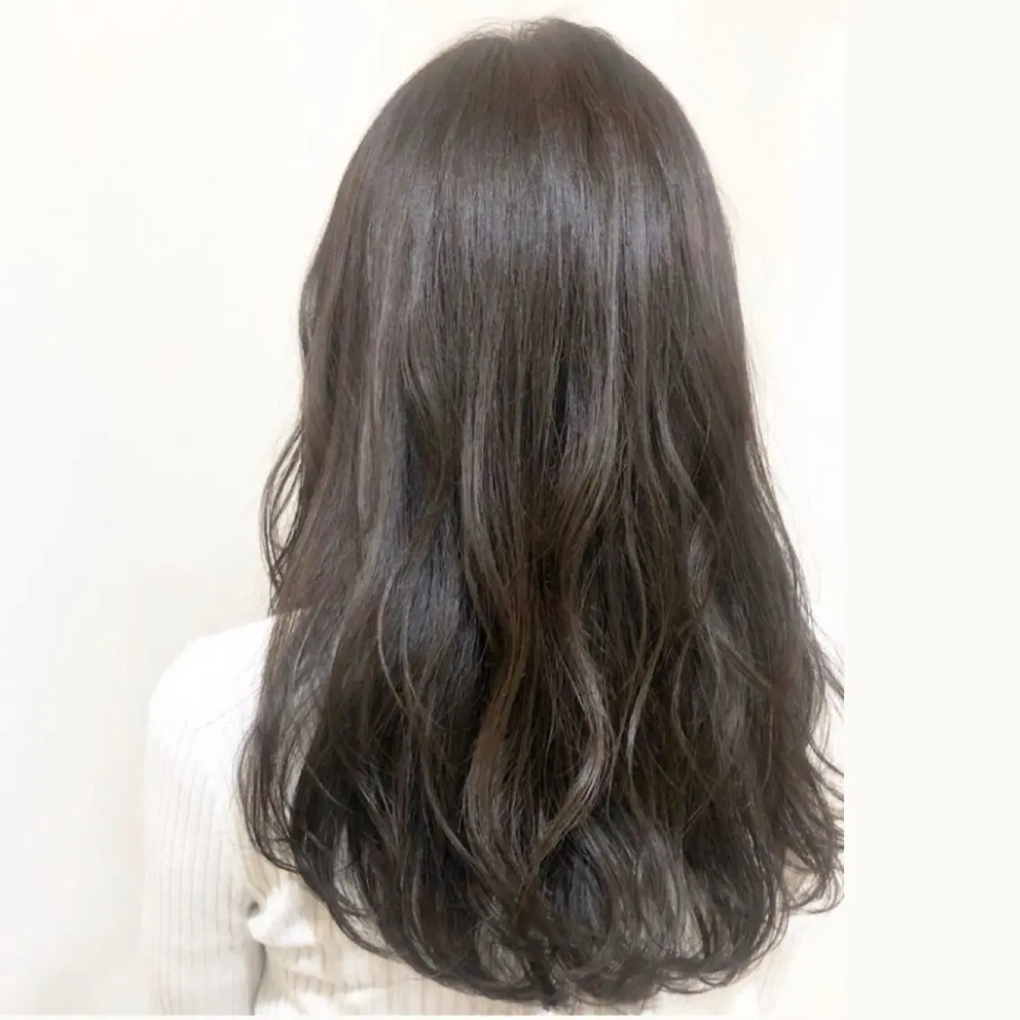 ロング カラー グレージュ オリーブグレージュ オリーブグレー カット パーマ 骨格/顔型/伏見/ 佐藤 里菜のヘアスタイル
