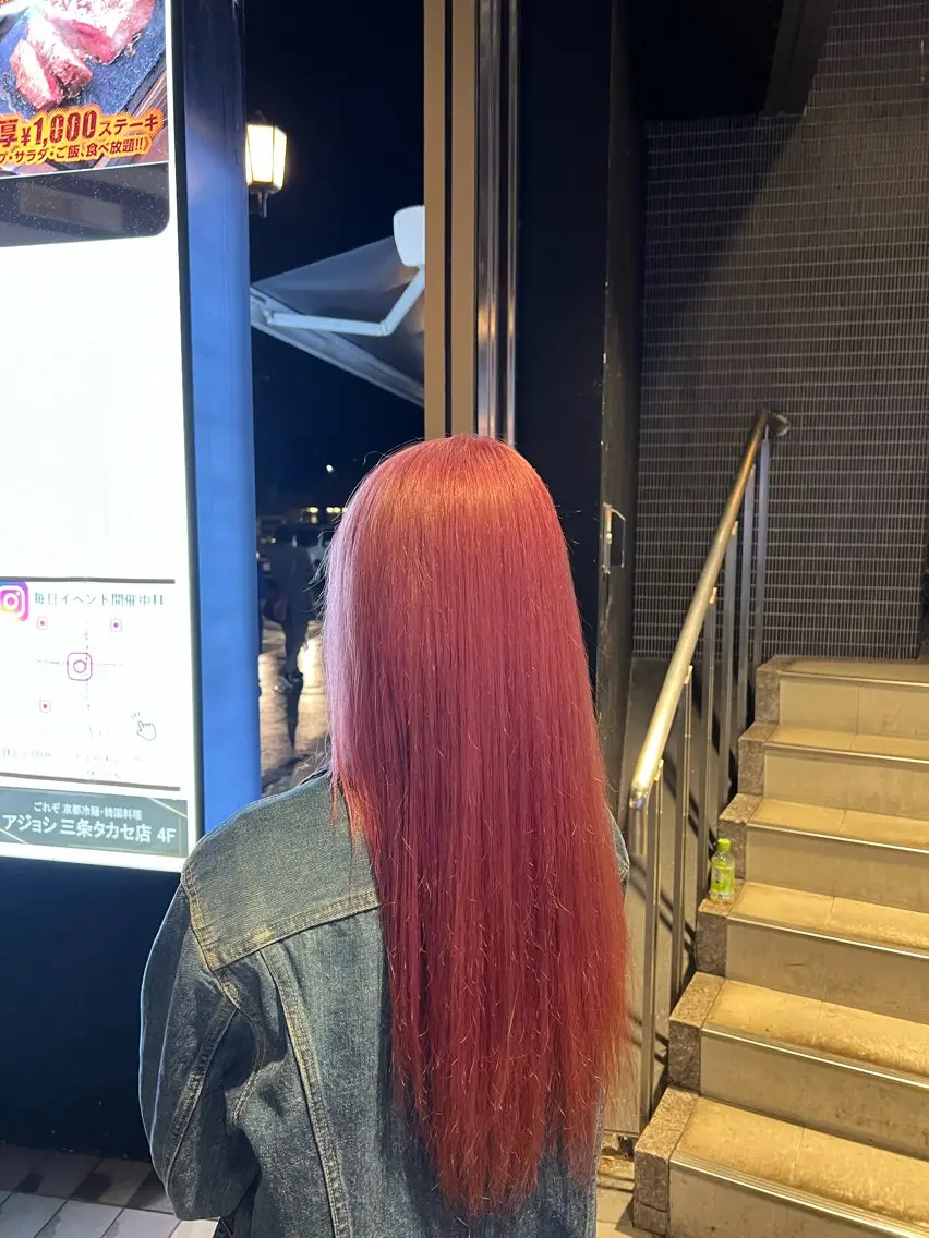 ロング ヘアカラー ハイトーンカラー 坂本 翼のヘアスタイル