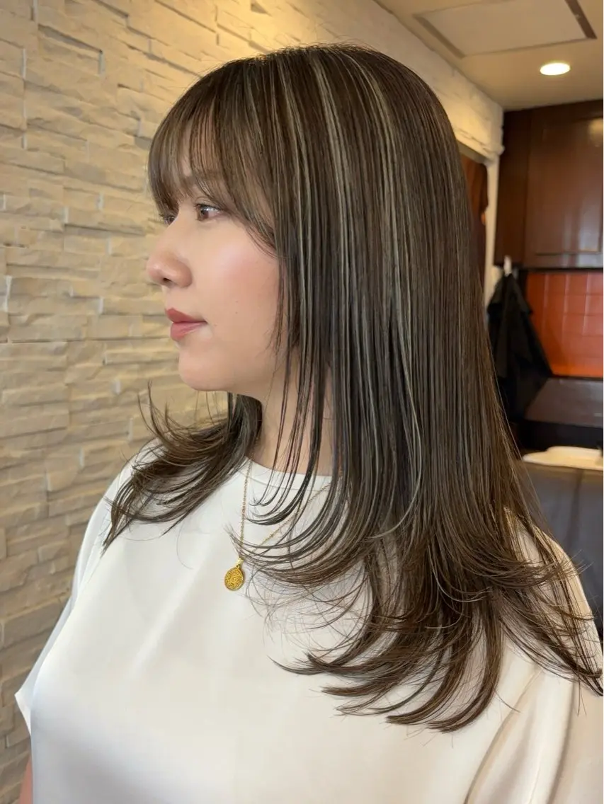 セミロング 🌺海外風ハイライト 🌺カマタ　アンナのヘアスタイル