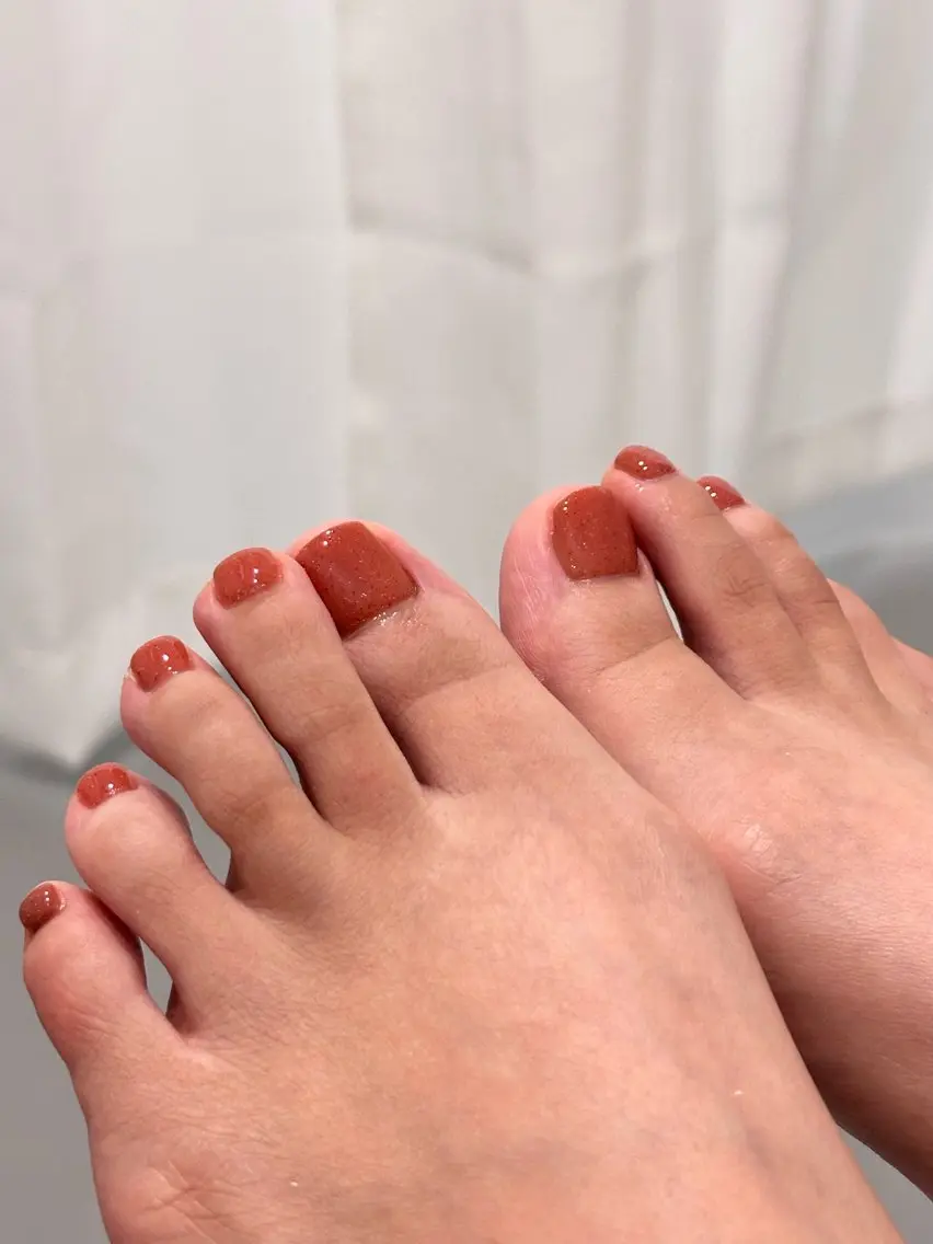 ネイル フットネイル GLOW/NAIL 二の宮KaNaのネイルデザイン