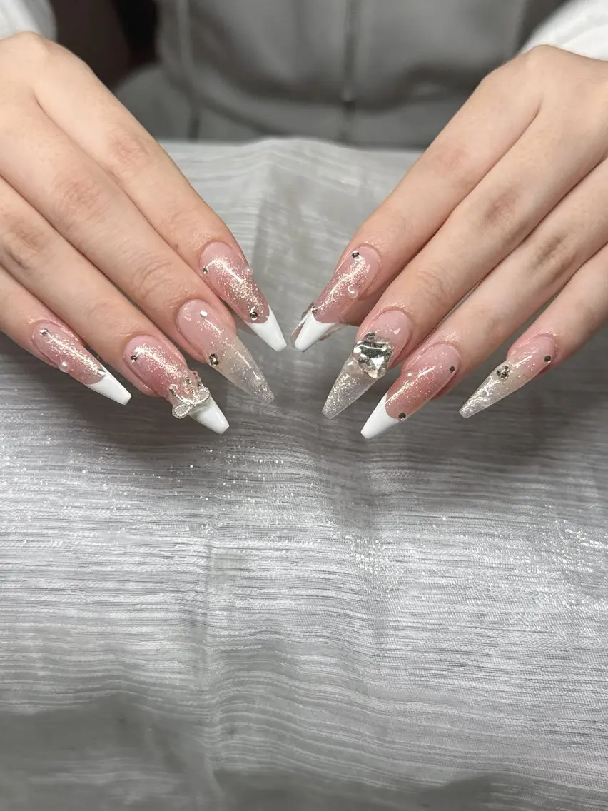 ネイル ハンドネイル Lee Ainのネイルデザイン