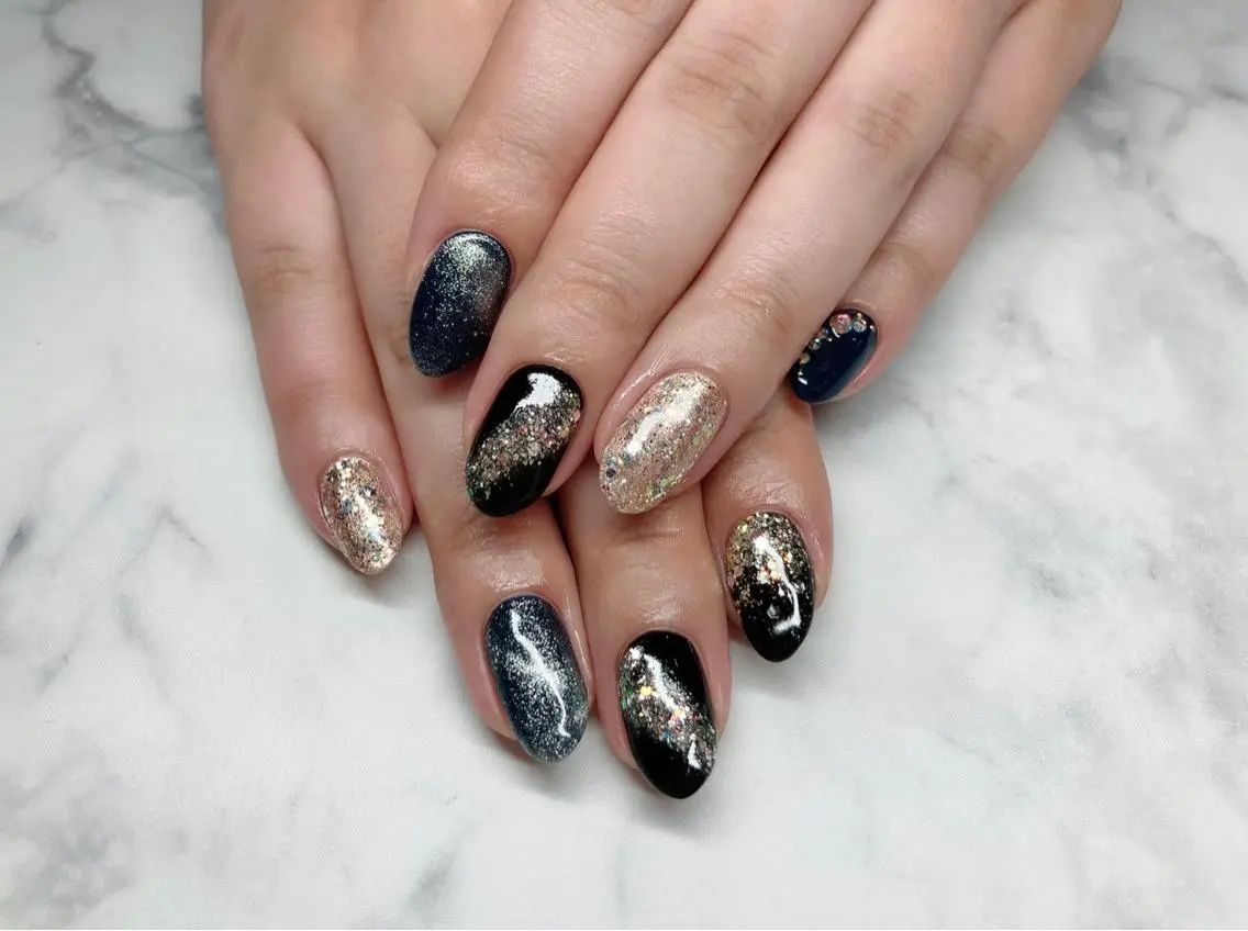 ネイル ジェルネイル マグネットネイル ニュアンスネイル パラジェル 冬ネイル Nail&eye Belire 新宿のネイルデザイン
