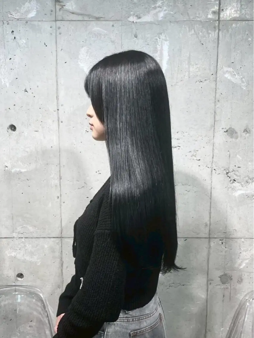 ロング カラー トリートメント うる艶ワンホン/ HINANO🩶のヘアスタイル
