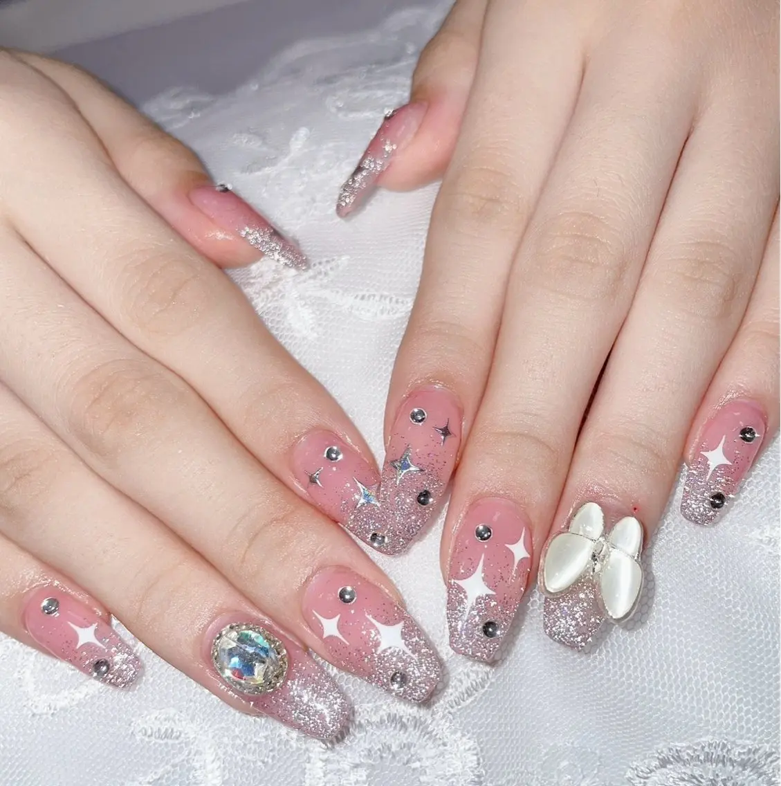 ネイル アートネイル オーロラネイル チークネイル 長さ出し フラッシュネイル misun_ nailのネイルデザイン