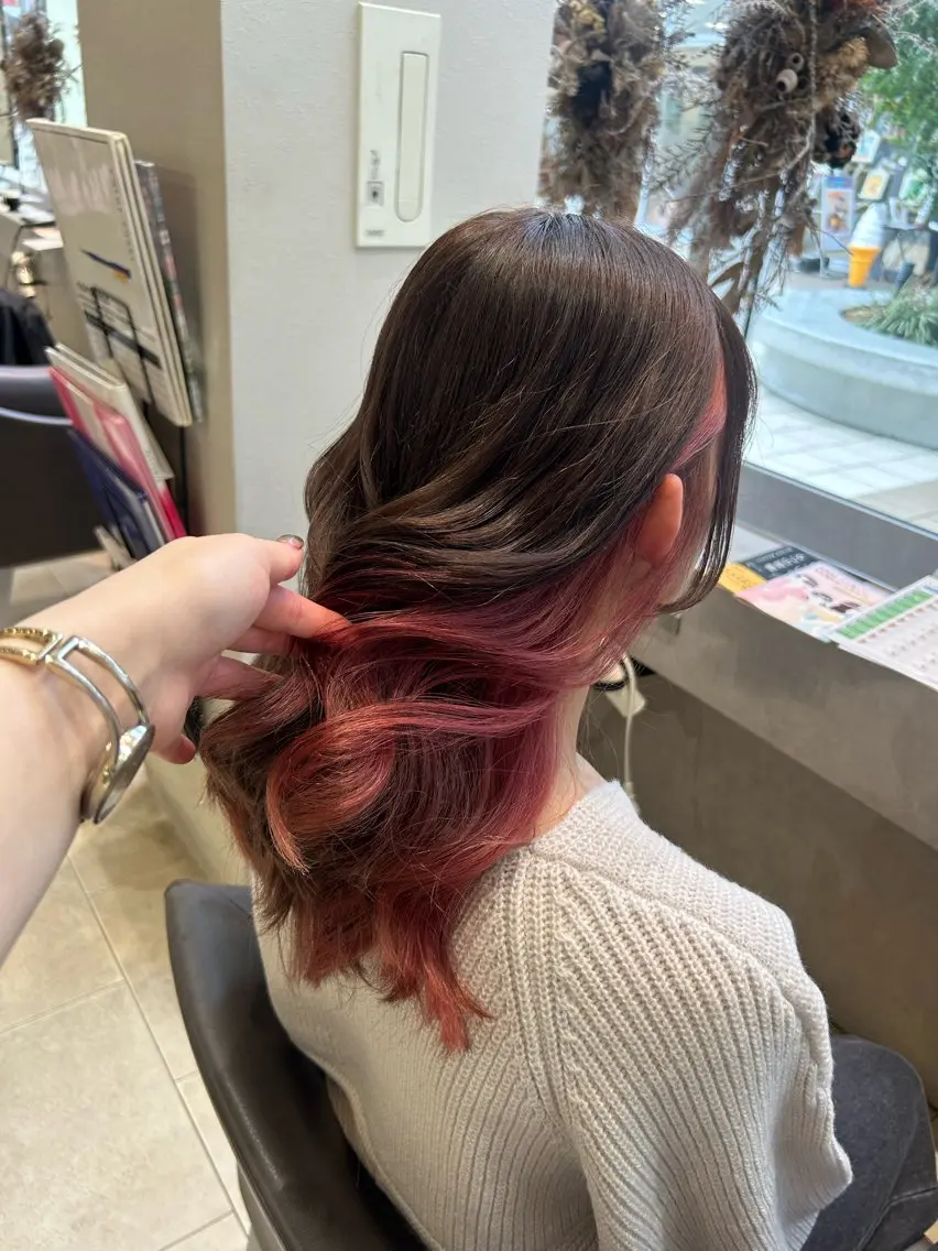 ロング カラー ヘアカラー Lolonois 森ノ宮【 yui 】のヘアスタイル
