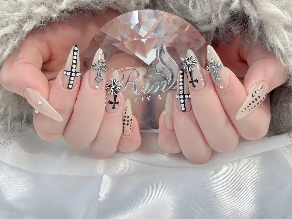 ネイル アートネイル ジェルネイル ロングネイル ニュアンスネイル スカルプネイル ハンドネイル Rin Nail 新大久保店のネイルデザイン