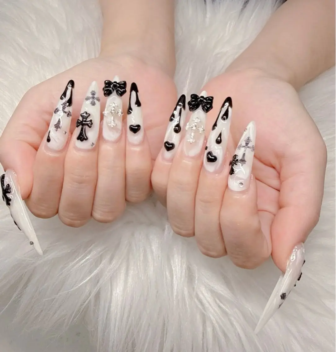ネイル フレンチネイル グラデーション 韓国ネイル マグネットネイル ミラーネイル ハンドネイル REI nailのネイルデザイン