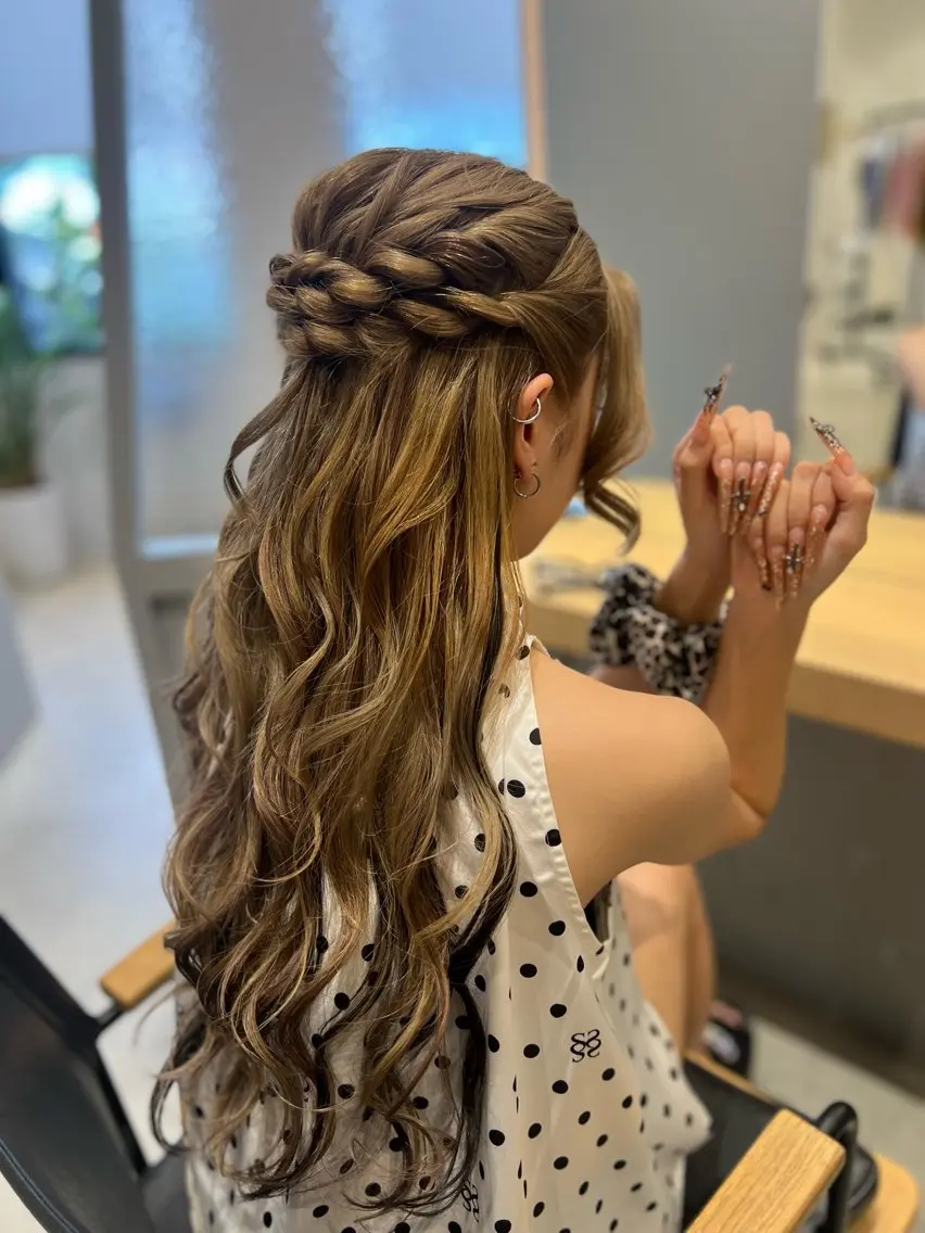 ヘアアレンジ ヘアセット 小池 夏美のヘアスタイル
