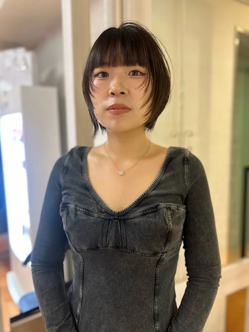 ショート デザインカット 顔周りカット ハッシュカット 髪質改善 韓国風ヘア カット ヘアカラー トリートメント 🎀透明感/レイヤ ー/Kotona🎀のヘアスタイル