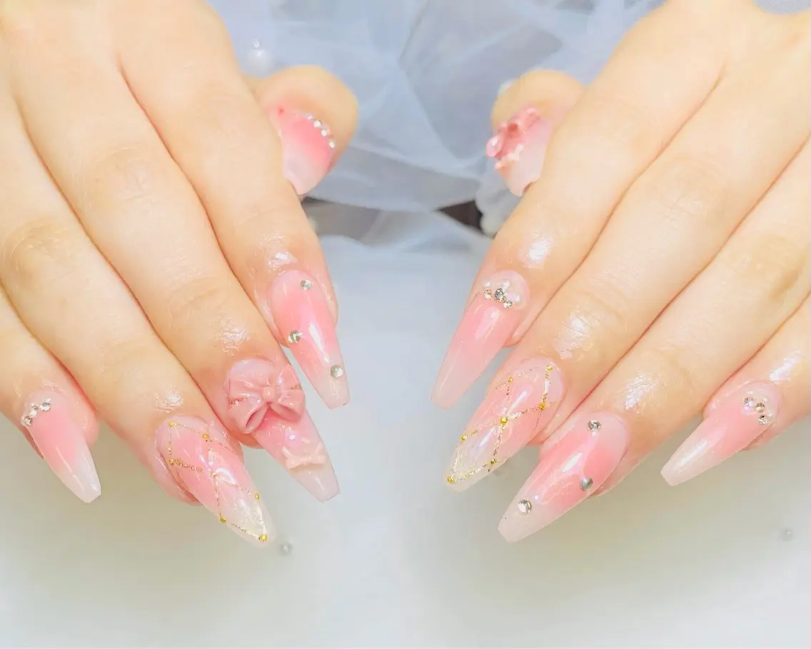 ネイル チークネイル 長さ出し フットネイル 韓国ネイル マグネットネイル ハンドネイル ハンドケア AN NAIL _HOAのネイルデザイン