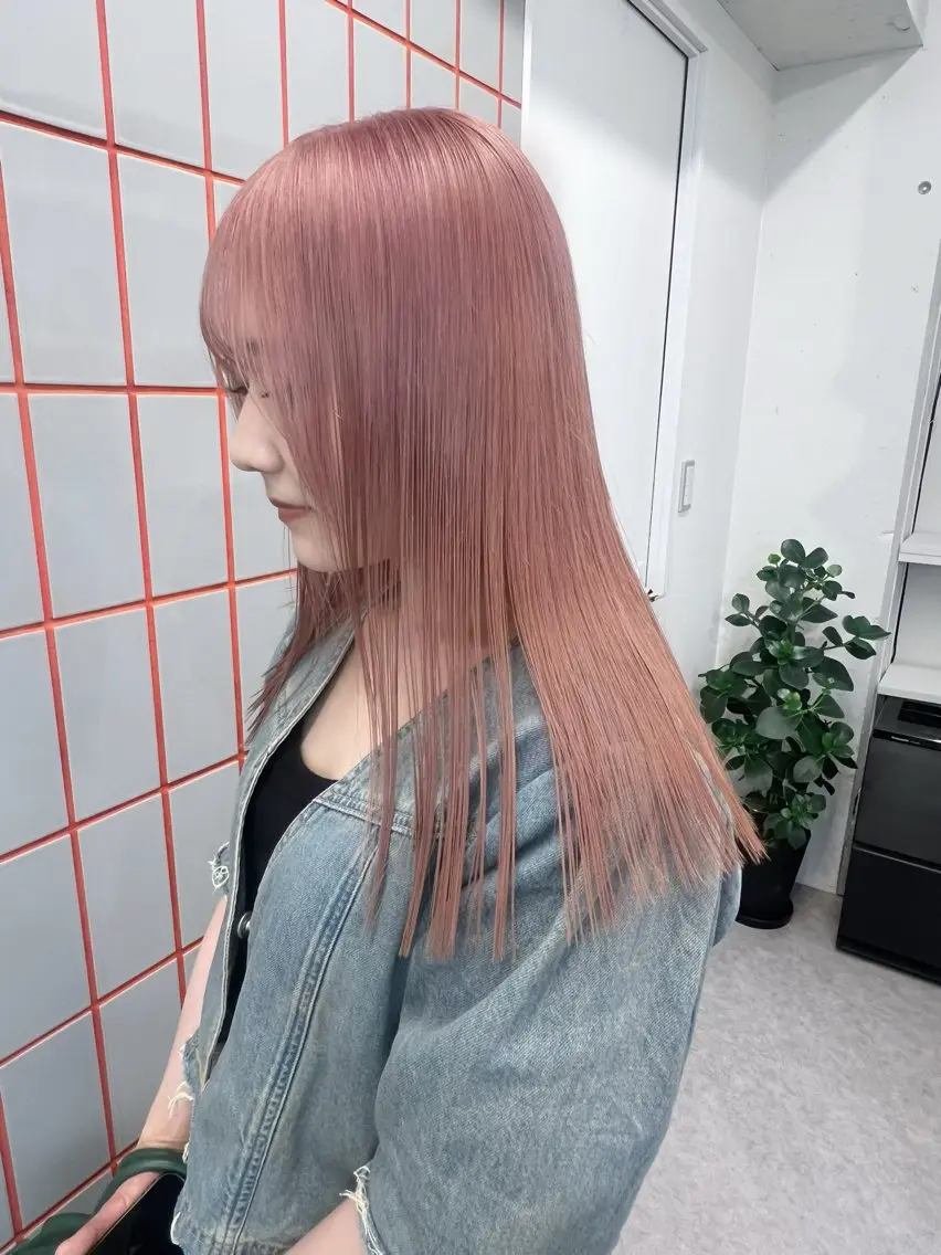 ロング カラー アッシュ ベージュカラー ブリーチ ブロンド ブロンドベージュ 💍モテる艶髪 透明感カラー💖のヘアスタイル