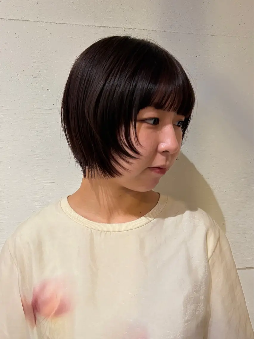 ショート 顔まわりレイヤー レイヤーカット emma ボブ/中目黒✂︎のヘアスタイル