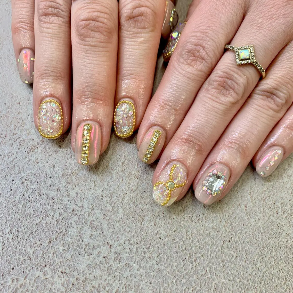 ネイル オーロラネイル ハンドネイル nailsalon -Lien-のネイルデザイン