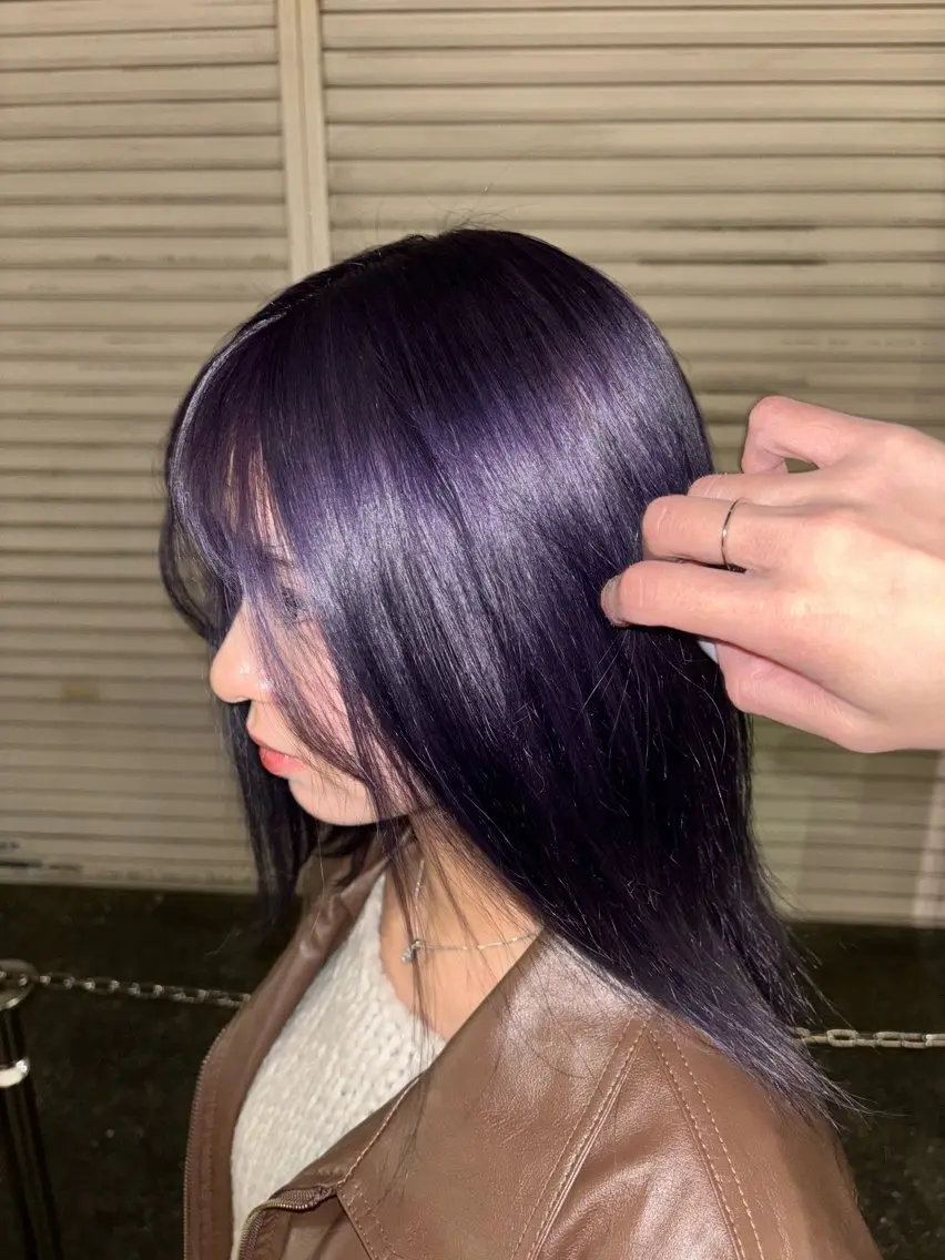 セミロング ヘアカラー トリートメント ハードパーマ Rico💜のヘアスタイル