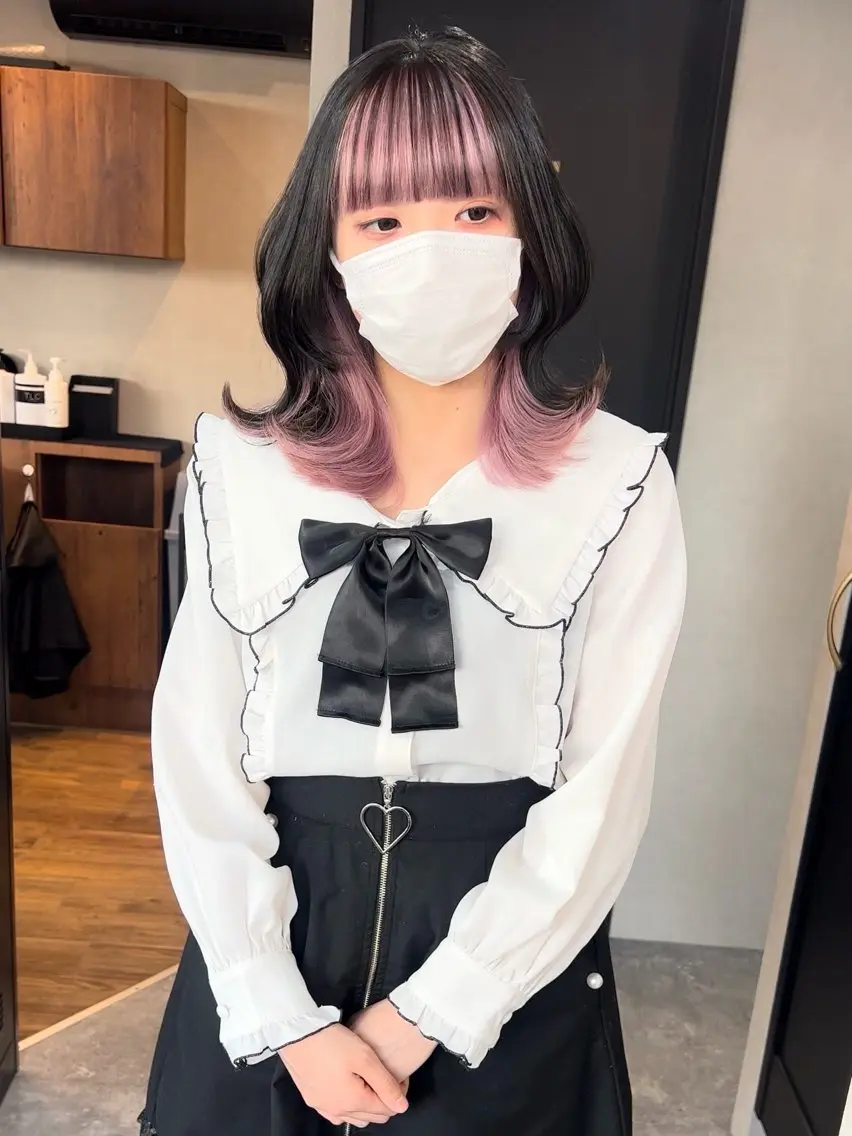 イヤリングブリーチ+カラーの写真
