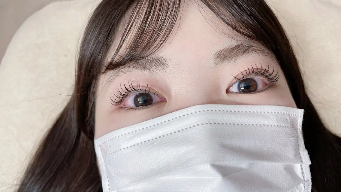 マツエク・マツパ カラーマツエク まつげパーマ Arana カスミのマツエク・マツパデザイン