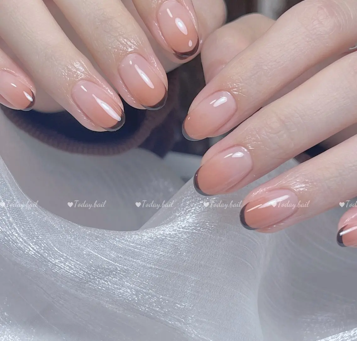 ネイル フレンチネイル ハンドネイル 🎀Today nail💅のネイルデザイン