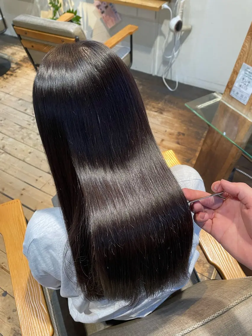 セミロング 脇 麻紘のヘアスタイル