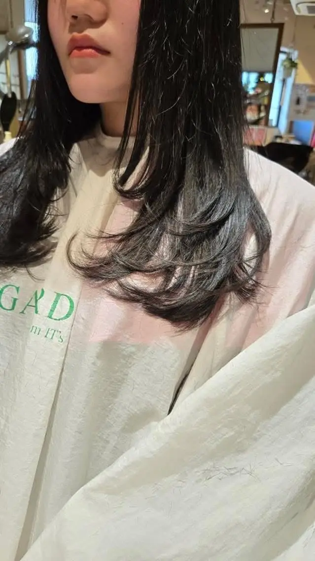 セミロング カット ヘアカラー 韓国好き🇰🇷 美容師MIKUのヘアスタイル