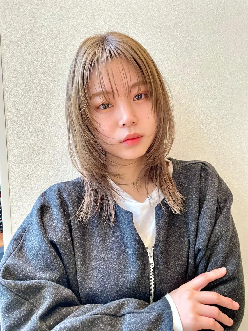 カット+ケアブリーチ+カラー+超音波トリートメント🥣の写真