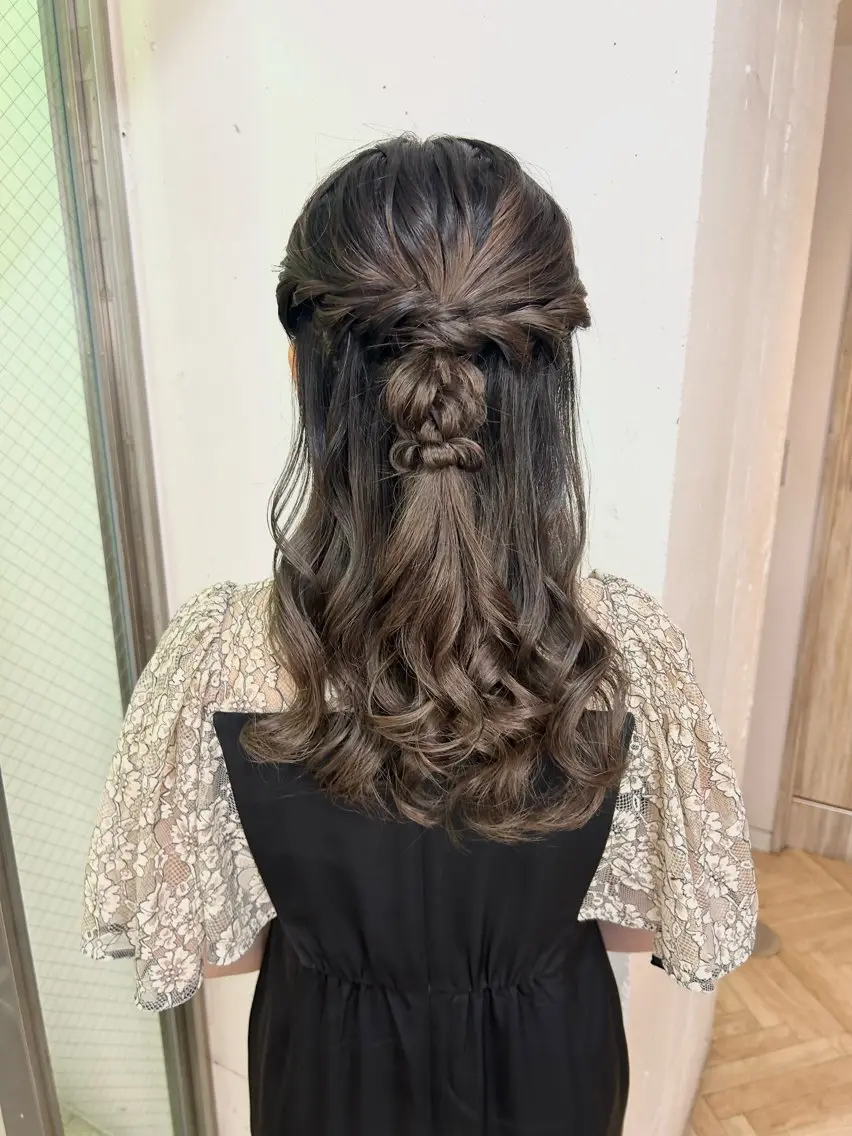 ロング ヘアアレンジ ♛︎ きっか ♛︎ ヘアアレンジ🩵のヘアスタイル