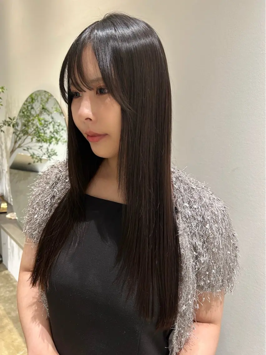 ロング 縮毛矯正 髙林 優衣のヘアスタイル