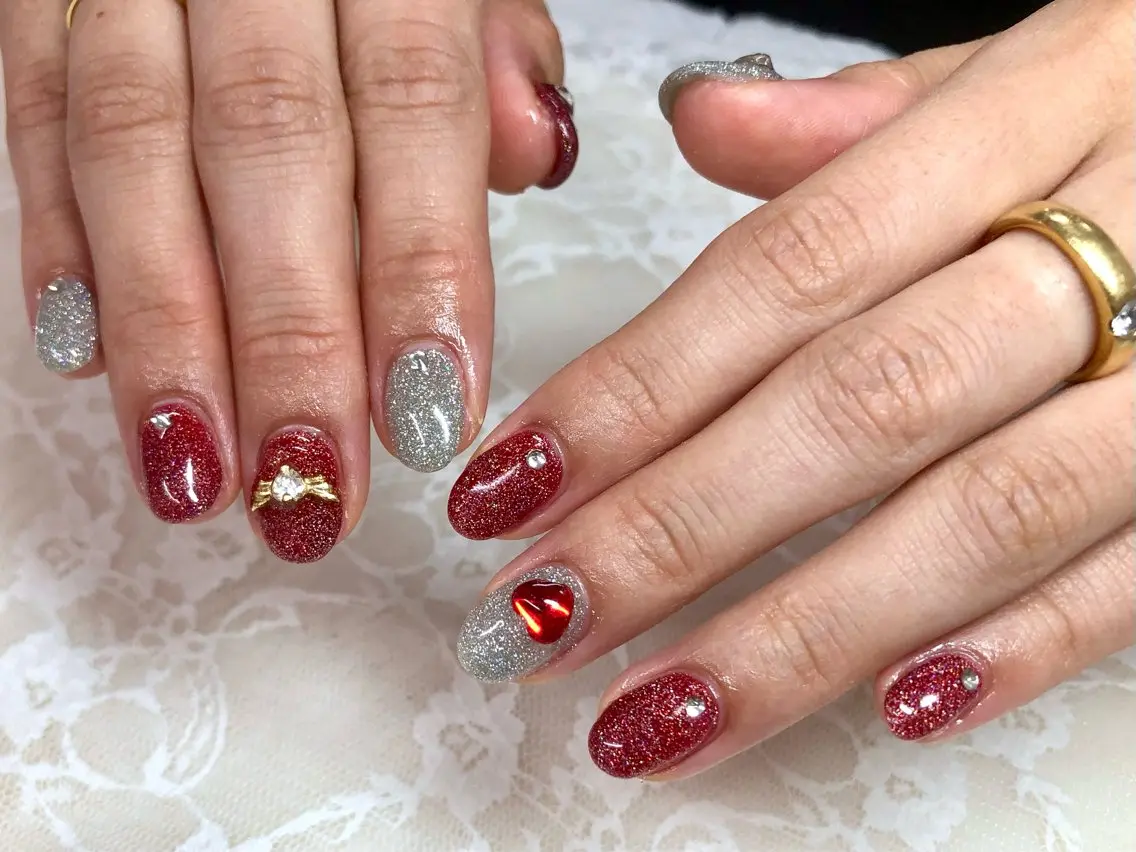 ネイル ストーンネイル ワンホンネイル ハンドネイル ハンドケア 心斎橋Salon Epokkuのネイルデザイン