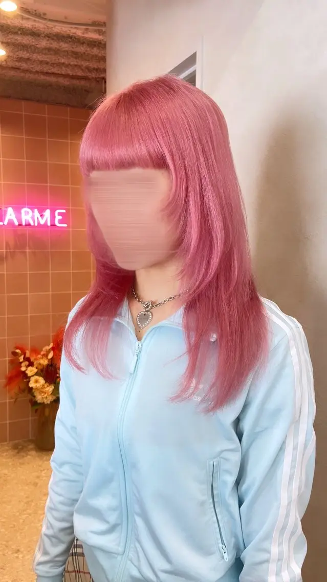ロング カラー ブリーチ ケアブリーチ ピンクカラー レイヤーカット カット ヘアカラー トリートメント 新宿/韓国ヘア 中明度カラー/かやのヘアスタイル