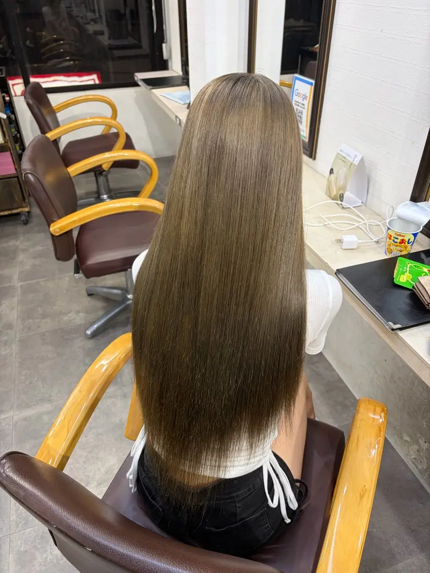 ロング ヘアカラー エクステ ⭐️U-topia ⭐️和泉田　りさ⭐️のヘアスタイル