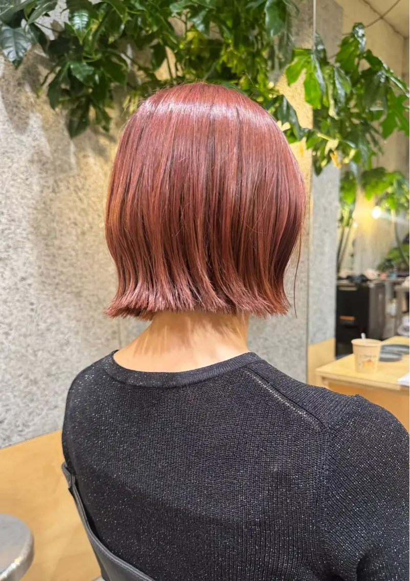 ショート カラー illatos あやののヘアスタイル
