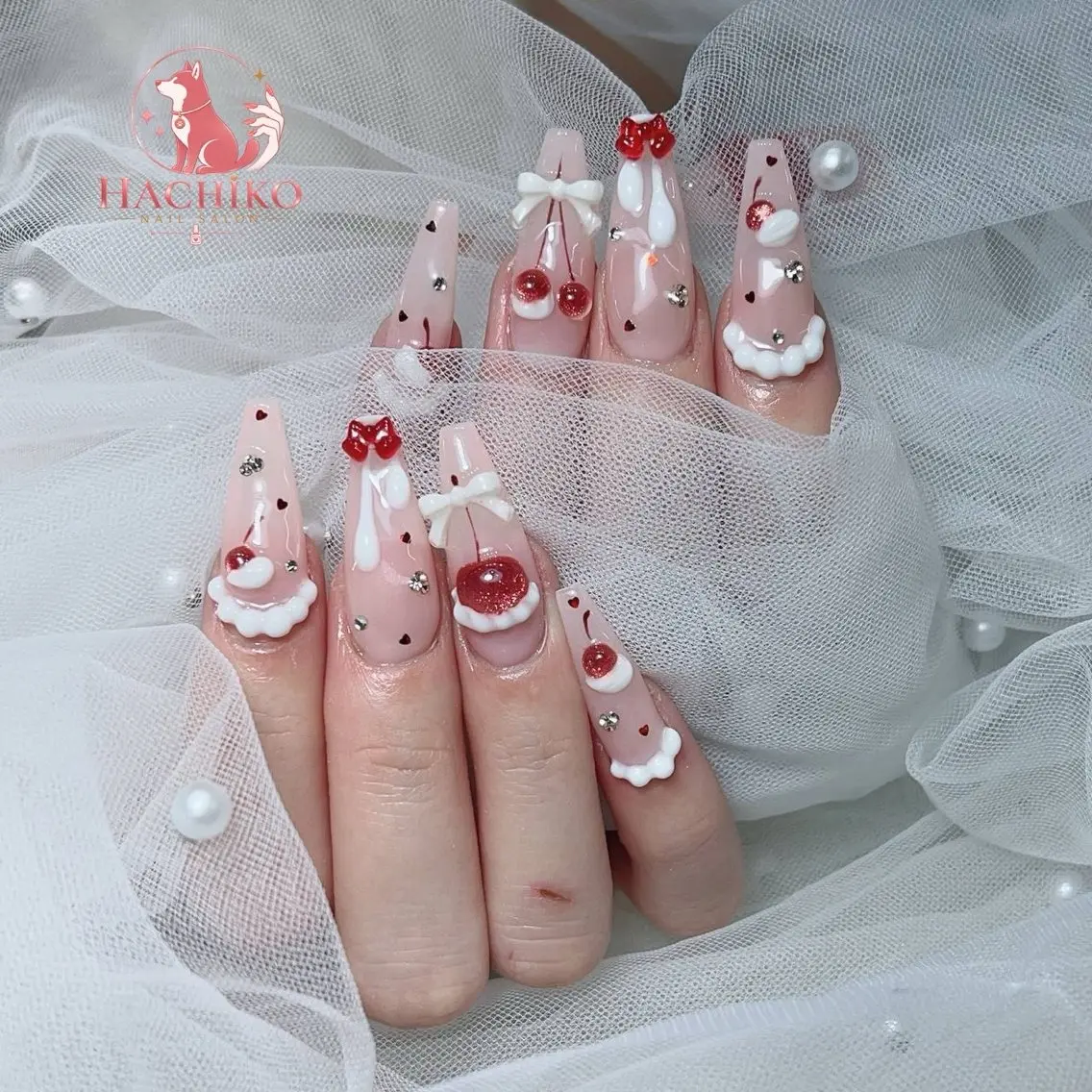 ネイル チークネイル クリアネイル ガーリー キラキラネイル 韓国ネイル ハンドネイル Hachiko Nail Salonのネイルデザイン
