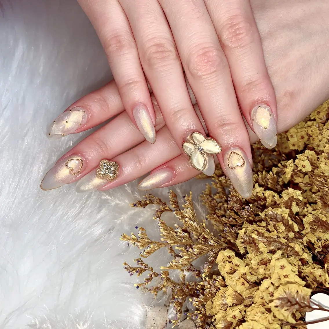 ネイル ハンドネイル 💅ネイルハウス🏡 🎀TOMO🎀のネイルデザイン