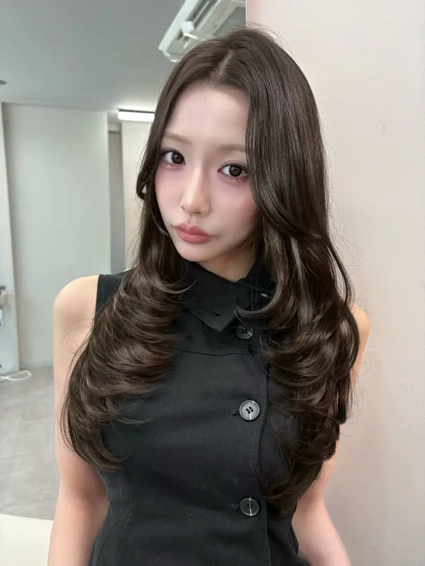 ロング カラー 透明感カラー 顔周りカット ヨシンモリ 韓国風ヘア レイヤーカット カット ヘアカラー トリートメント MARIワンホンヘア /透明感/グレージュのヘアスタイル