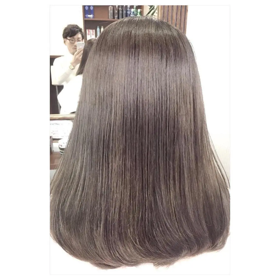 セミロング カラー アッシュ ベージュカラー グレージュ パーソナルカラー診断 できます 木曽 主博のヘアスタイル