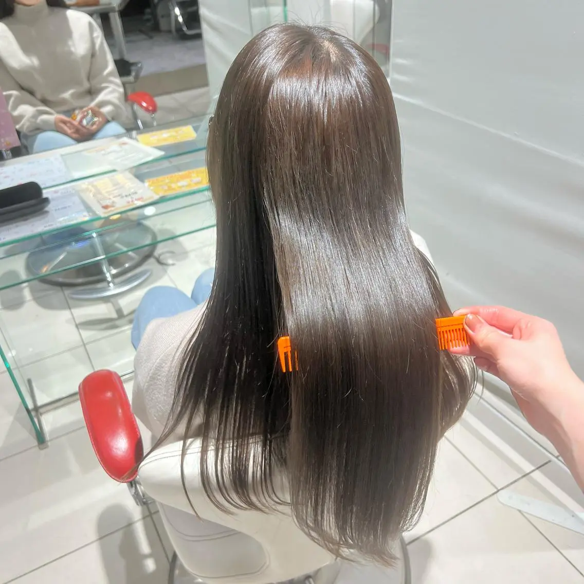 ロング カラー オリーブカラー ヘアカラー トリートメント stylist 🐶内藤 成香のヘアスタイル